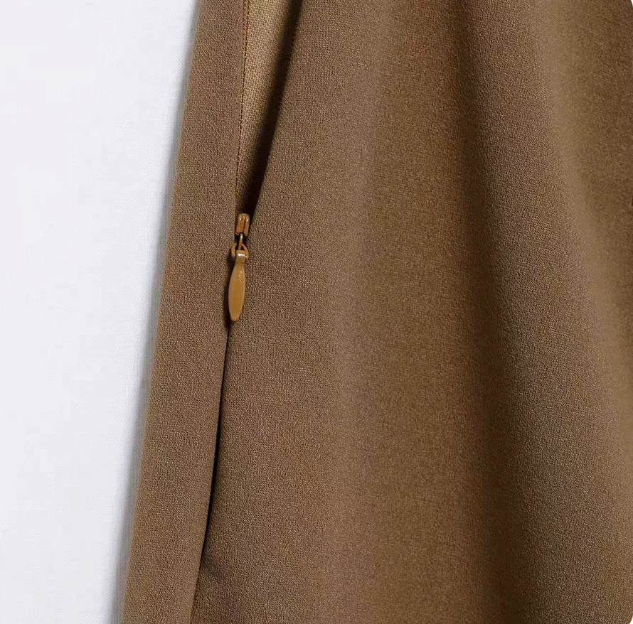 Buttoned Twill Retro Pants - Image 4