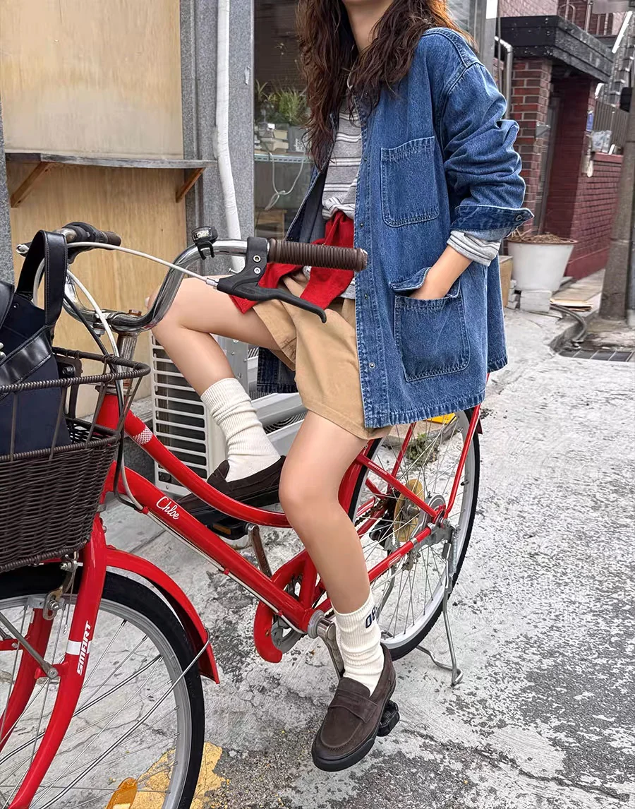 Contrast Collar Versatile Denim Jacket - Image 2
