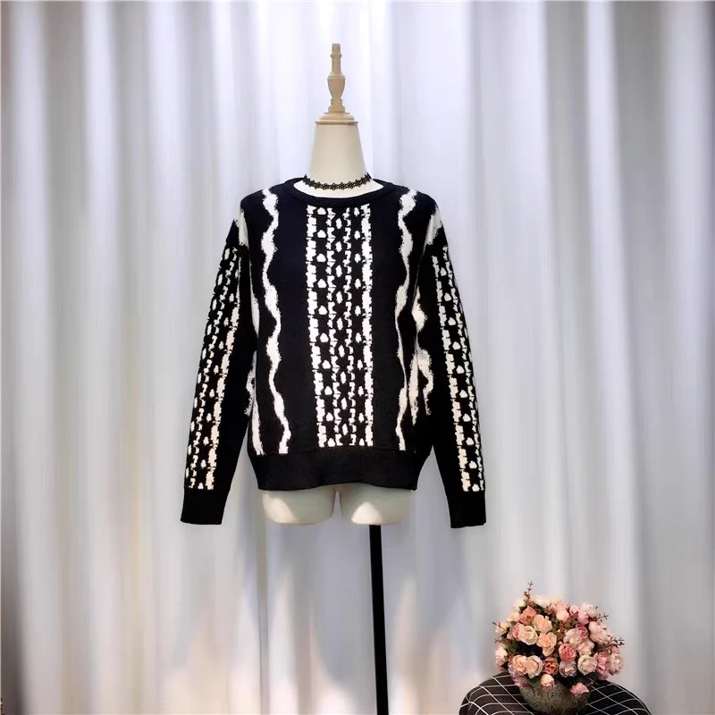 Contrast Stitch Cable Knit Sweater - Image 2