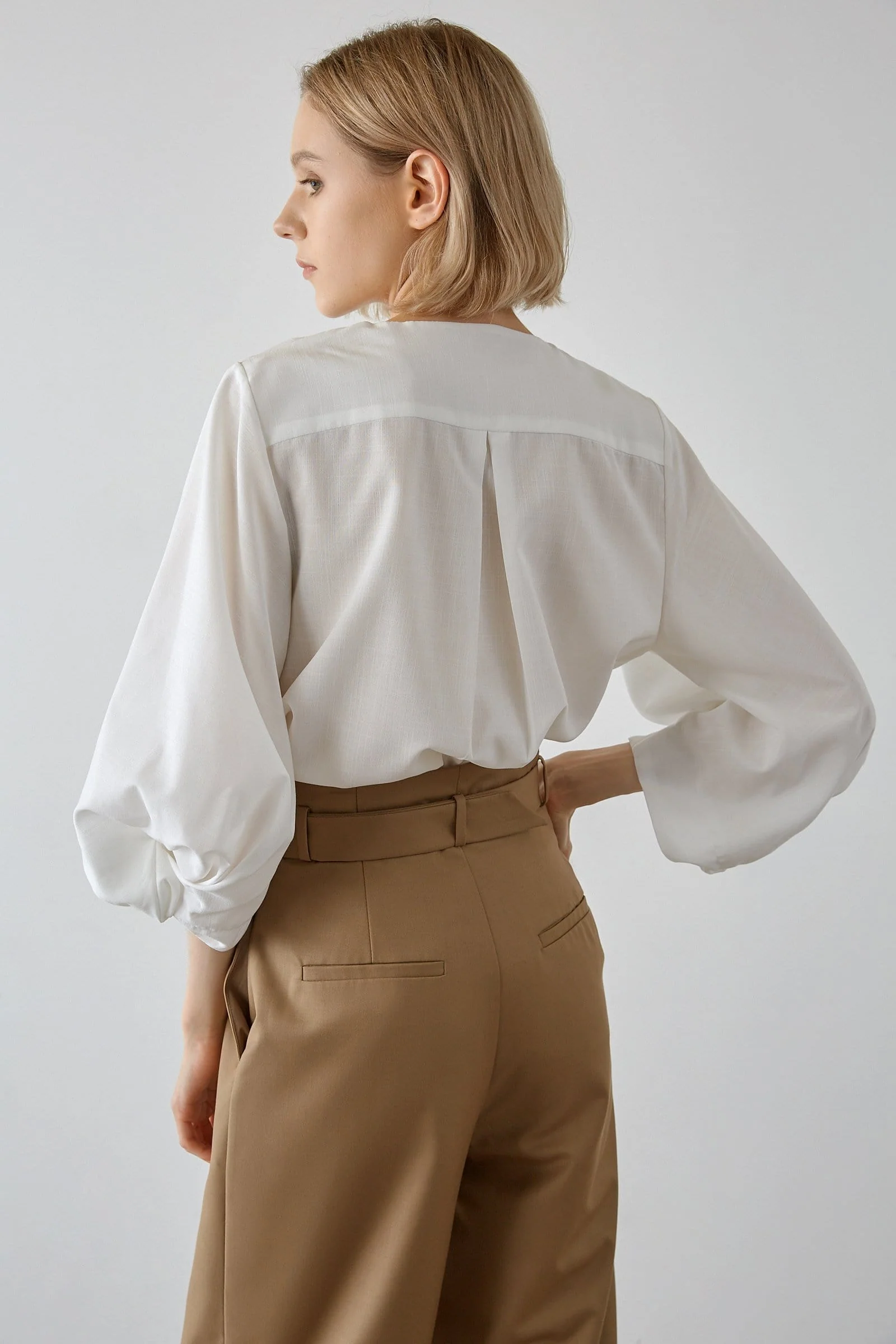 Lillianna White Long Shirt - Image 3