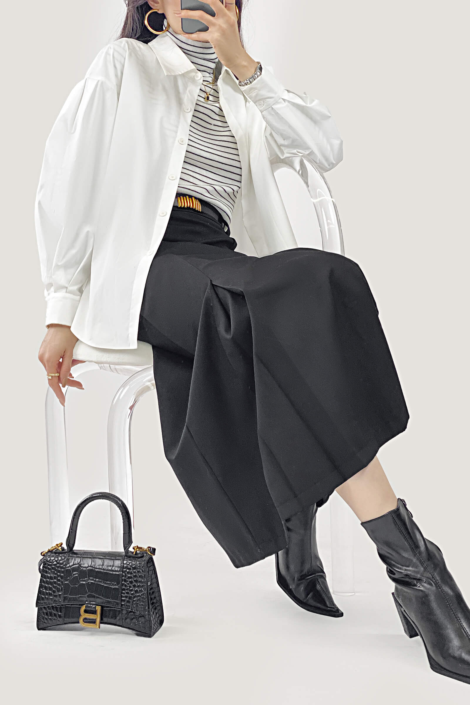 White Button-Up Lantern Sleeve Shirt - Image 4